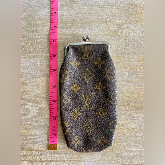 ***SOLD***Rare AUTHENTICITY GUARANTEED VTG LV Kisslock EyeglassCaseCigaretteCase - Picture 13 of 16